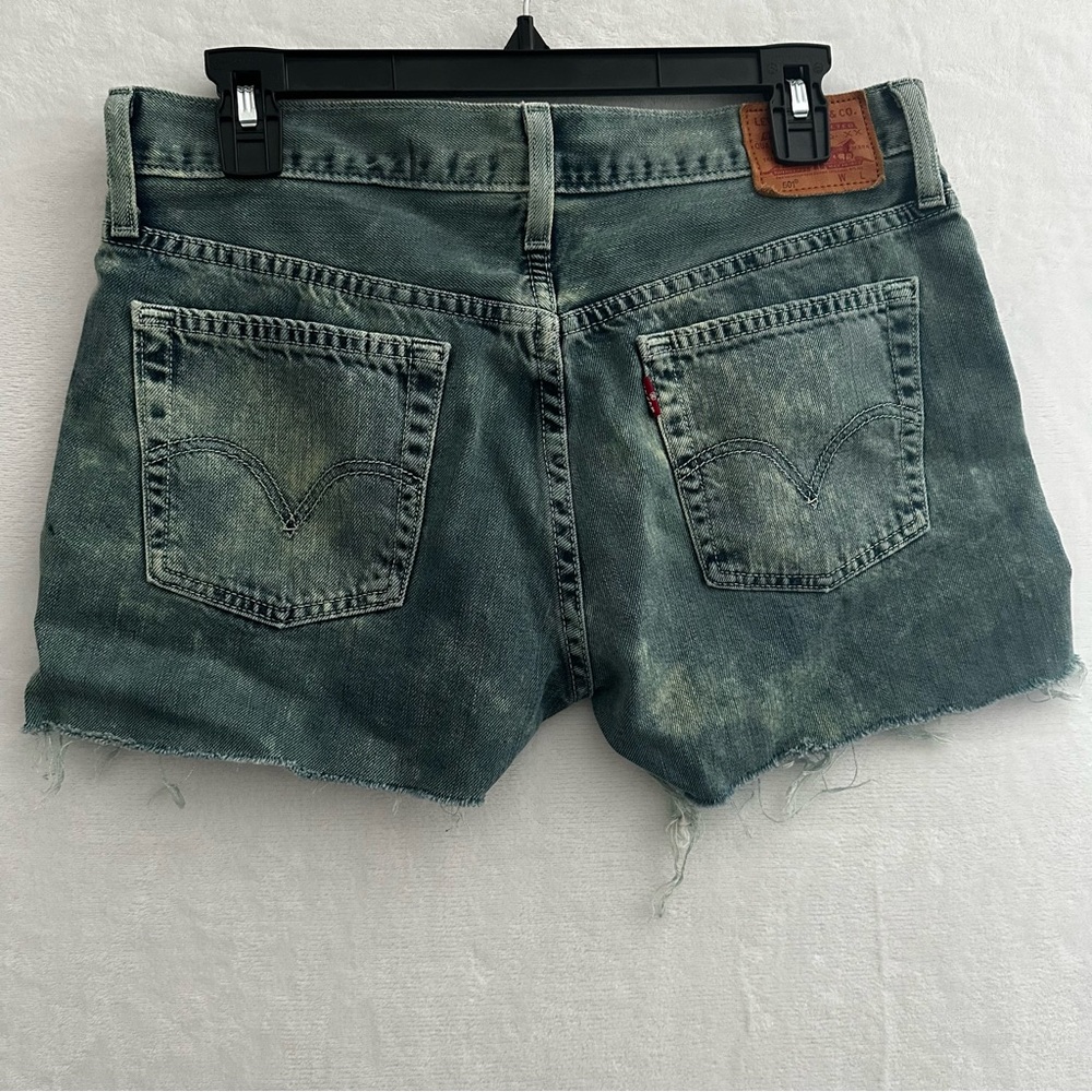 Levi's 501 Denim Shorts Women’s 28 Cut Off Raw Hem Button Fly - Picture 9 of 12